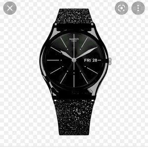 Black glitter Swatch